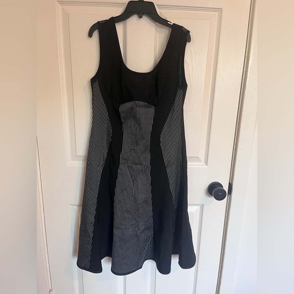 Black and Gray A-Line Midi Dress - Kollontai